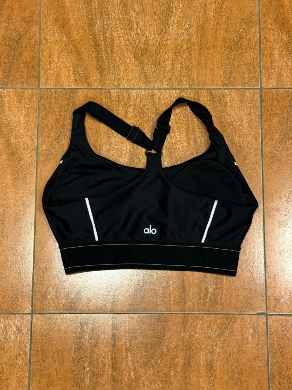 Alo Yoga Black White Striped Elastic Underband Sports Bra Size Large.